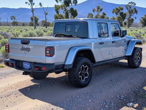 Used 2020 Jeep Gladiator Rubicon w/ Uconnect 4C Nav & Sound Group AWD/4WD image 6