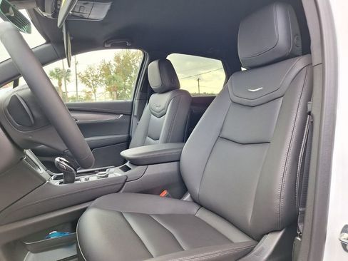 New 2026 Cadillac XT5 Luxury w/ LPO, Floor Liner Package AWD/4WD image 21