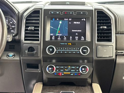 Used 2019 Ford Expedition Limited w/ Equipment Group 301A image 19