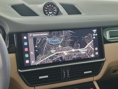Used 2022 Porsche Cayenne GTS AWD/4WD image 25