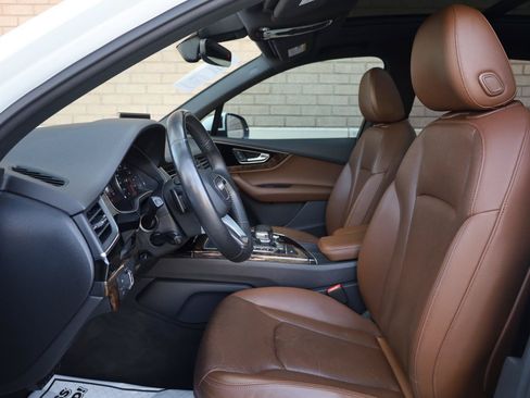 Used 2017 Audi Q7 2.0T Premium Plus w/ Premium Plus Package AWD/4WD image 18
