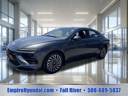 Used 2024 Hyundai Sonata SEL FWD image 1