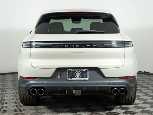 New 2026 Porsche Cayenne image 6