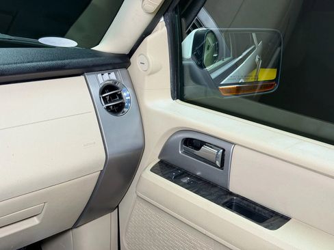 Used 2015 Ford Expedition EL Limited w/ Equipment Group 301A image 29