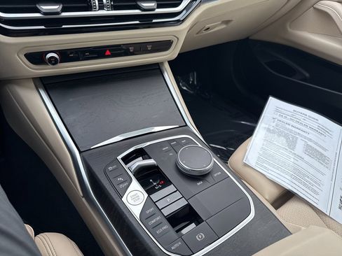 Used 2024 BMW 430i xDrive Coupe w/ Premium Package image 34