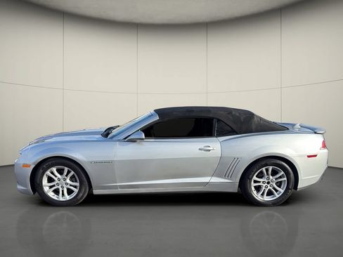 Used 2015 Chevrolet Camaro LT RWD image 4