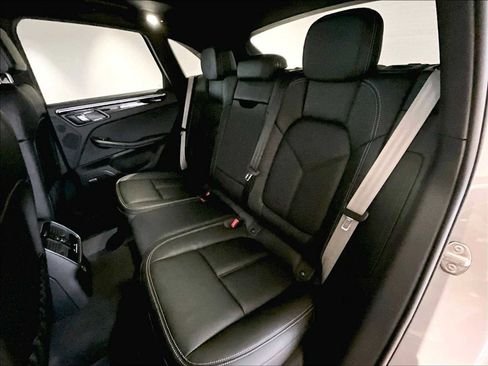 New 2026 Porsche Macan image 28