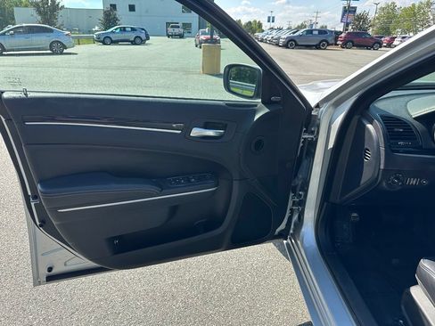 Used 2022 Chrysler 300 S RWD image 14