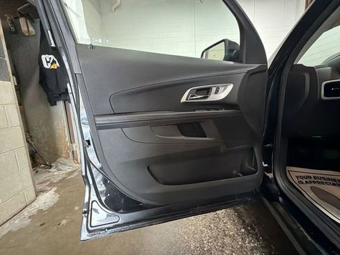 Used 2016 Chevrolet Equinox LT w/ Convenience Package FWD image 13