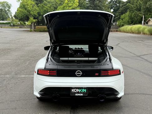 Used 2024 Nissan Z Sport w/ Floor Mat Package RWD image 26