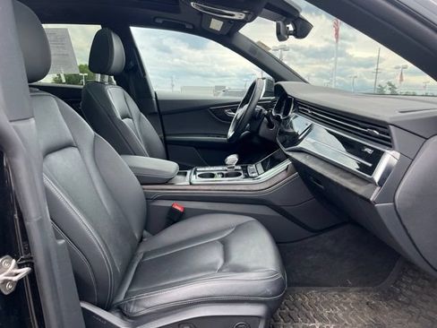 Used 2022 Audi Q8 Premium Plus AWD/4WD image 11