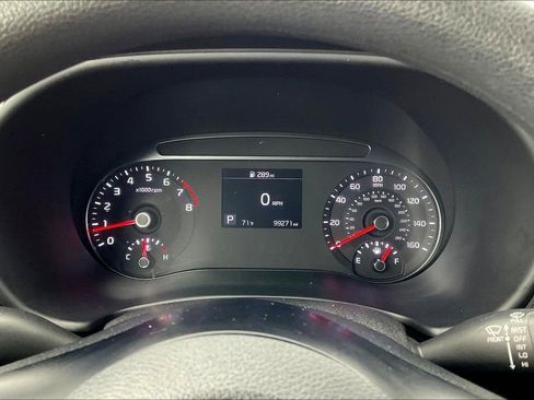 Used 2022 Kia Soul LX w/ Technology Package FWD image 19