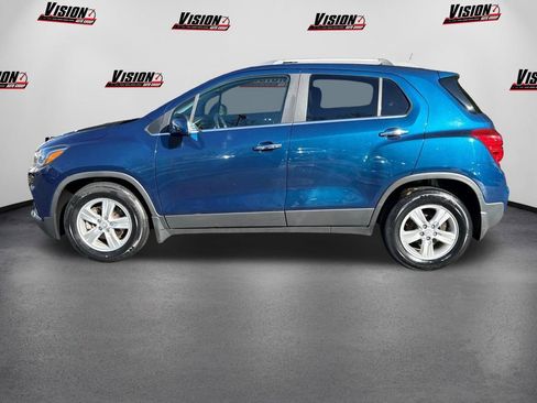 Used 2020 Chevrolet Trax LT w/ Driver Confidence Package image 8