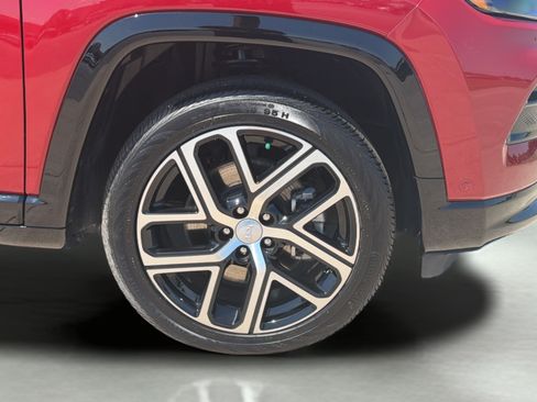 Used 2024 Jeep Compass Limited w/ Elite Group AWD/4WD image 13