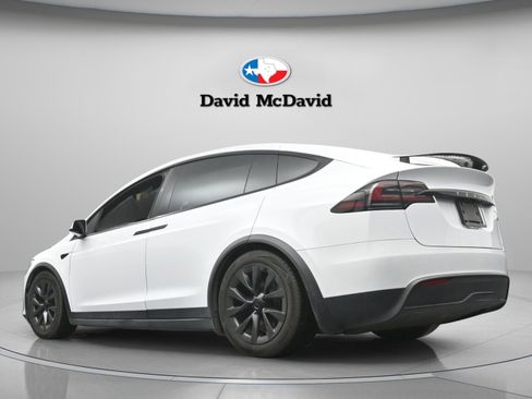 Used 2024 Tesla Model X Base image 17