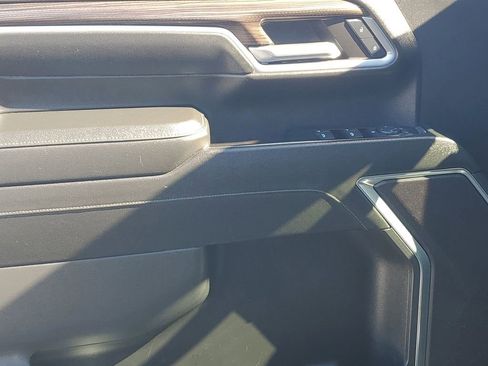 Certified 2024 Chevrolet Silverado 2500 LT image 40