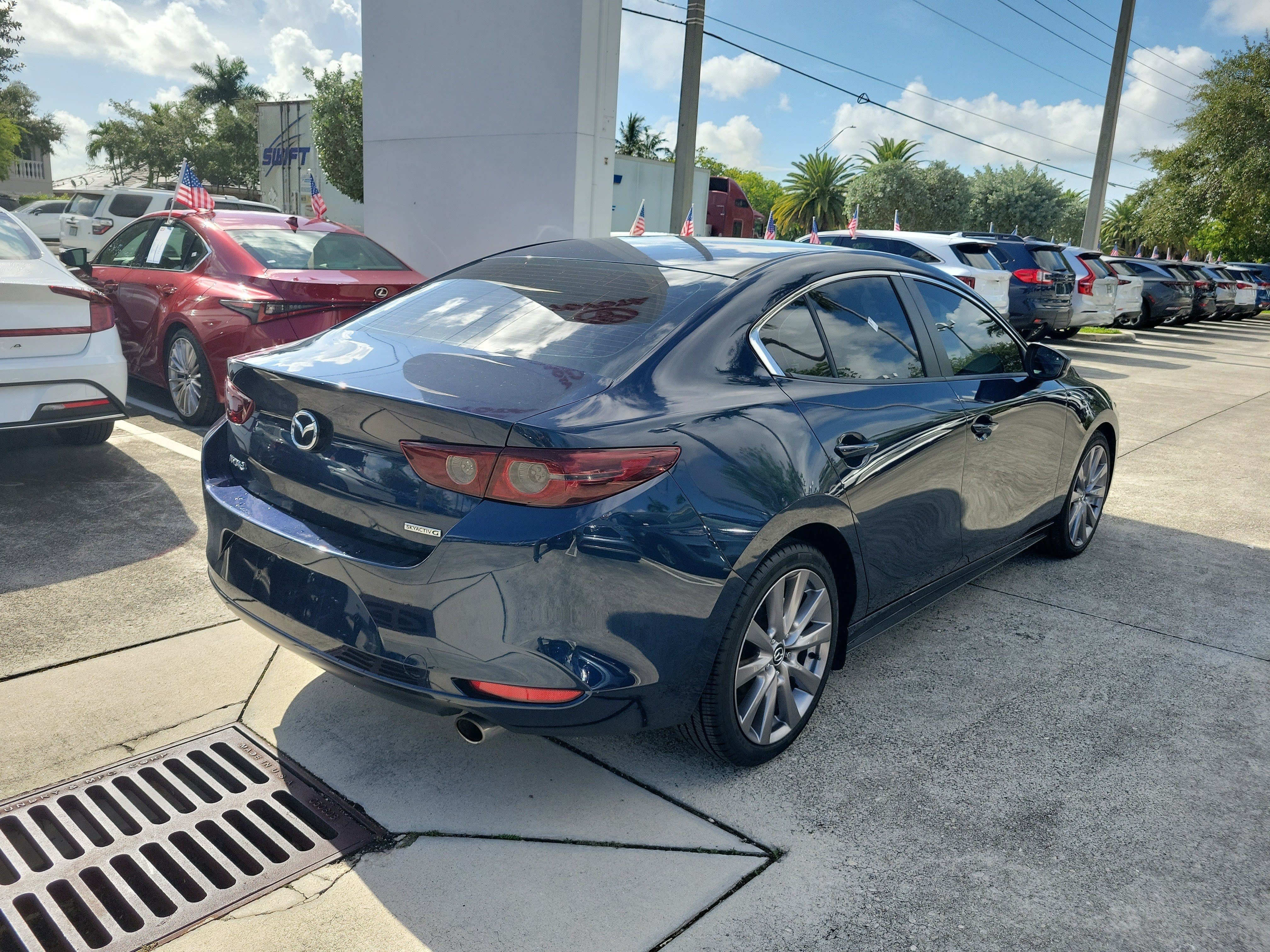 Used 2020 MAZDA MAZDA3 Sedan w/ Select Package FWD image 7