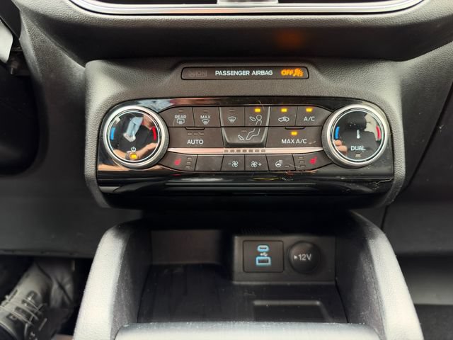 Used 2022 Ford Escape Titanium FWD image 33