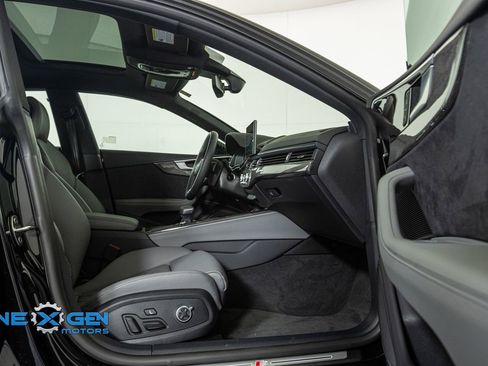 Used 2024 Audi S5 Premium Plus w/ Premium Plus Package AWD/4WD image 40
