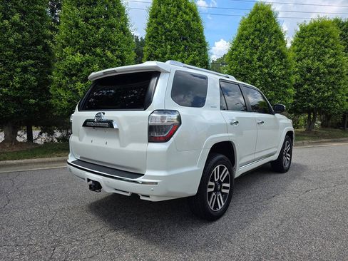 Used 2018 Toyota 4Runner Limited AWD/4WD image 5