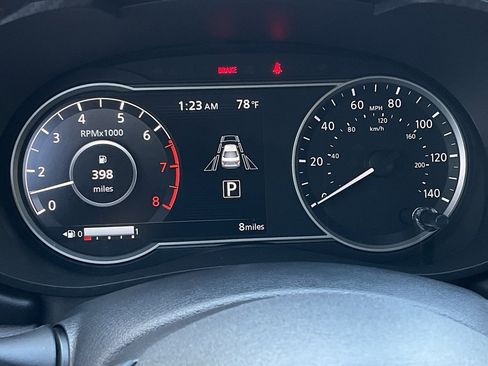 New 2025 Nissan Versa SR w/ Trunk Package image 19