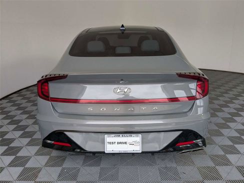 Used 2023 Hyundai Sonata SEL w/ Convenience Package FWD image 6