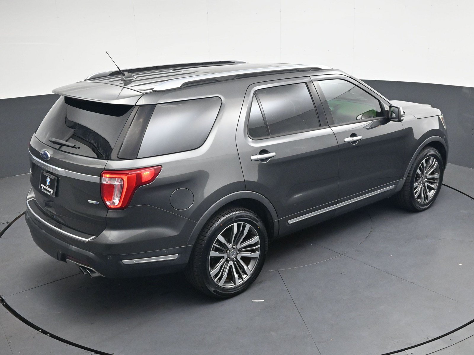 Used 2018 Ford Explorer Platinum AWD/4WD image 22