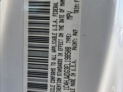 Used 2016 Toyota RAV4 Limited image 23