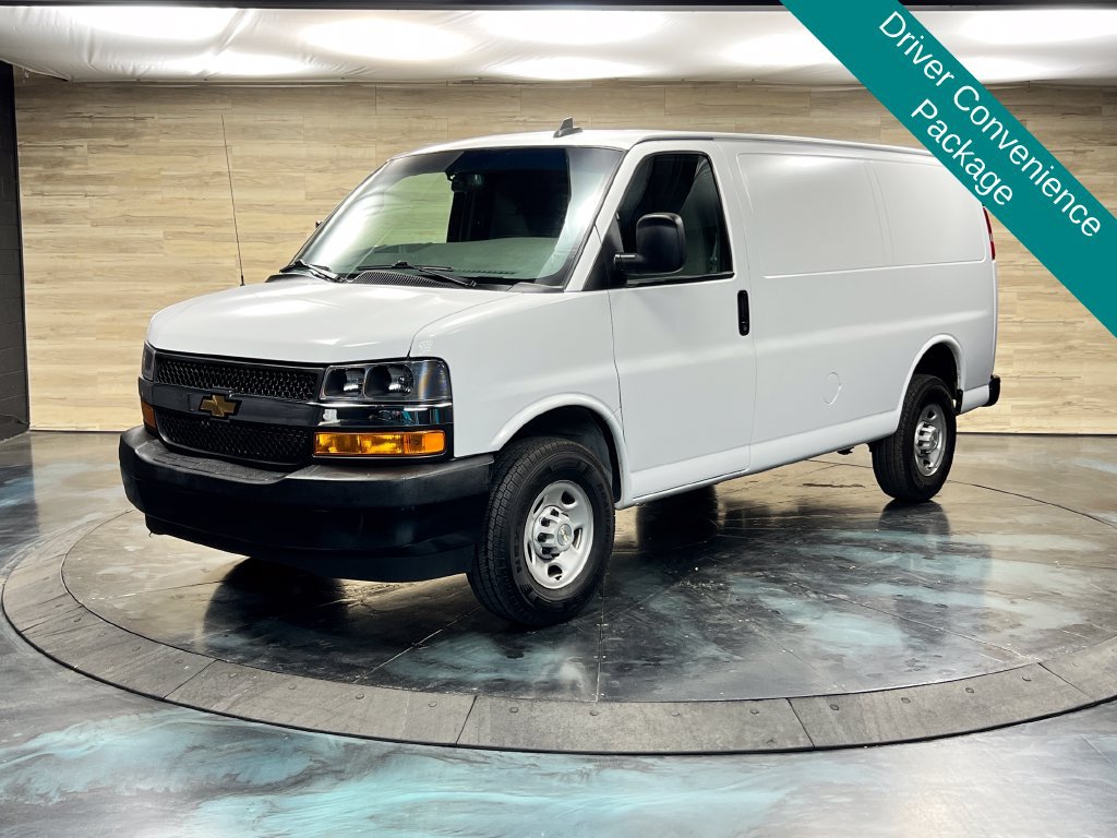 Used 2022 Chevrolet Express 2500 w/ Driver Convenience Package RWD image 5