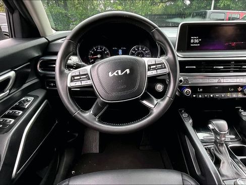 Used 2022 Kia Telluride S FWD image 8