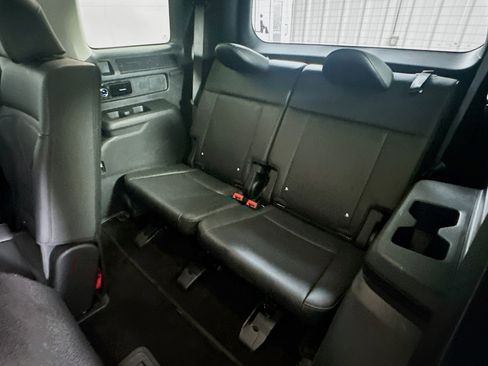 Used 2025 Hyundai Santa Fe SEL FWD image 29