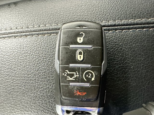 Used 2023 RAM 1500 Laramie AWD/4WD image 16