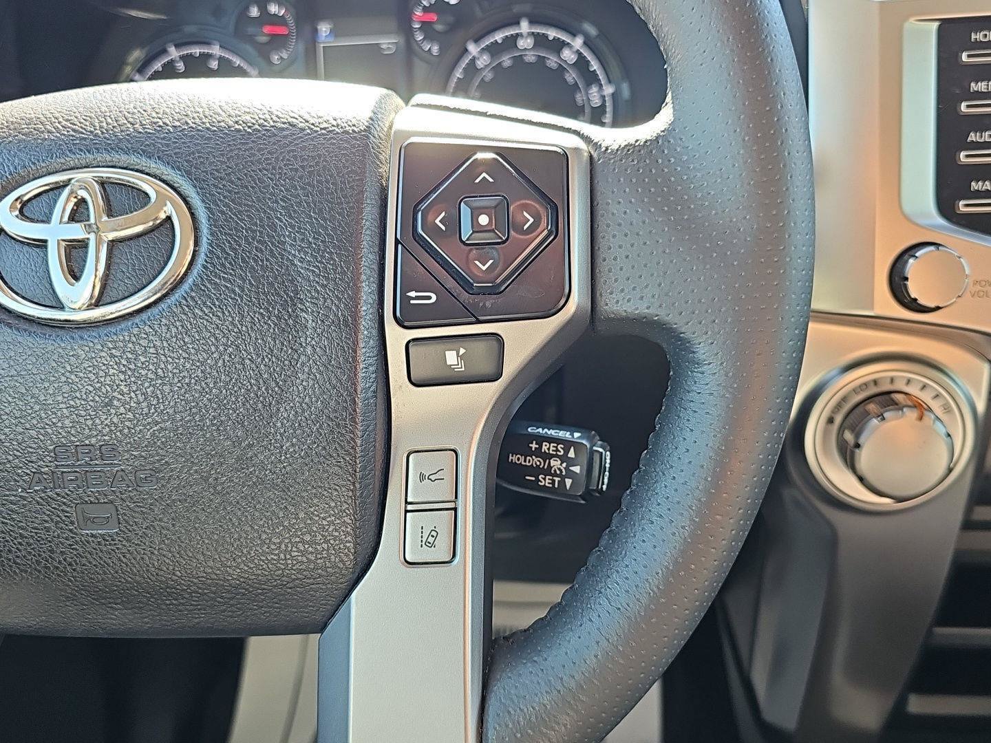 Used 2023 Toyota 4Runner SR5 AWD/4WD image 18