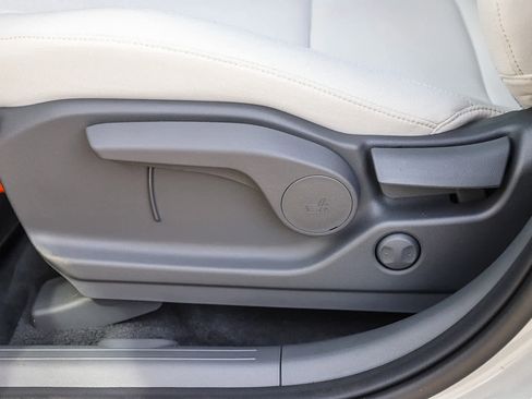 New 2026 Hyundai Santa Fe SE image 24