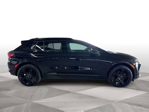 Used 2024 Chevrolet Equinox EV RS FWD image 9