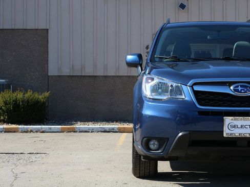 Used 2014 Subaru Forester 2.5i Limited image 3