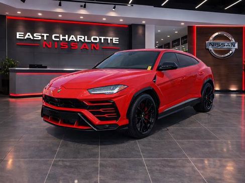 Used 2020 Lamborghini Urus image 1
