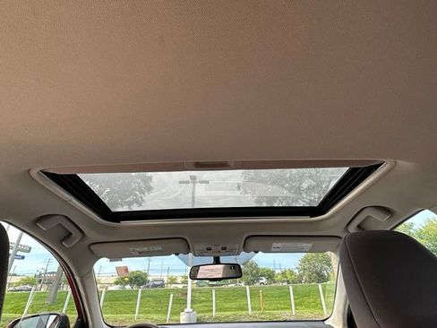 Used 2013 Toyota RAV4 XLE AWD/4WD image 31