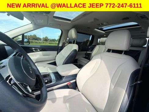 Used 2025 Kia Carnival SX Prestige FWD image 13