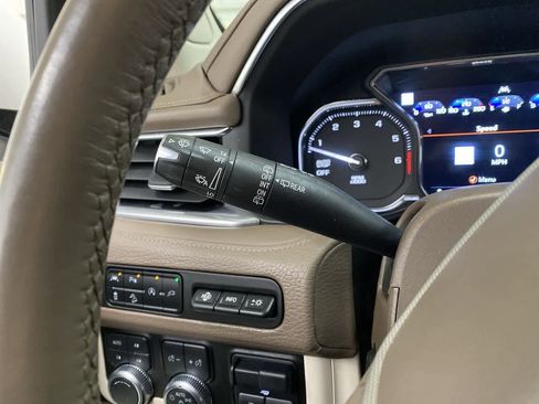 Used 2021 GMC Yukon Denali w/ Denali Premium Package image 22