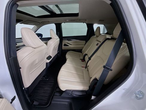 Used 2025 INFINITI QX60 Luxe w/ Lighting Package (N94) FWD image 21