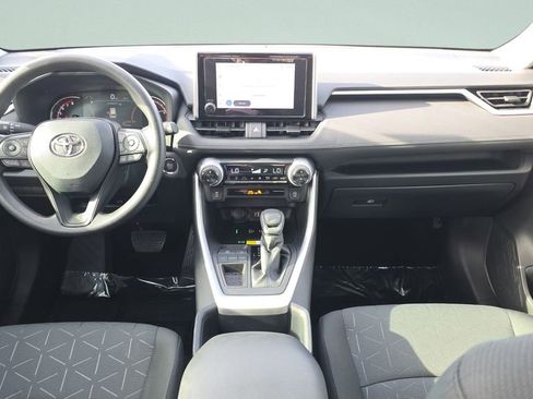 Used 2025 Toyota RAV4 XLE w/ Convenience Package FWD image 10