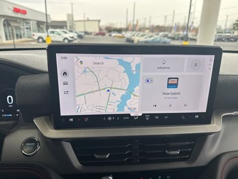 Used 2025 Ford Explorer ST-Line w/ Premium Package image 16