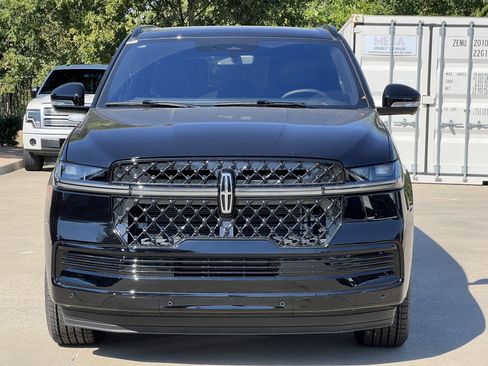 New 2025 Lincoln Navigator L Reserve w/ Jet Appearance Package image 13