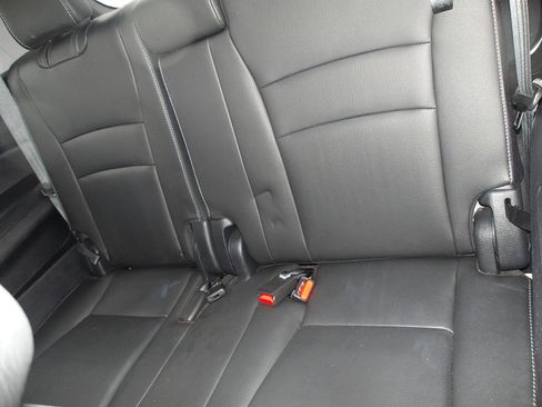 Used 2019 Honda Pilot Touring image 14