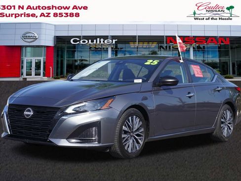 Certified 2025 Nissan Altima 2.5 SV FWD image 1