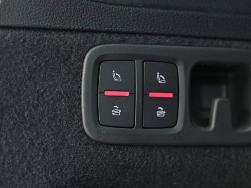 Used 2023 Audi Q7 3.0T Premium Plus w/ Premium Plus Package AWD/4WD image 30