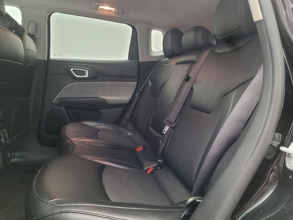 Used 2022 Jeep Compass Latitude FWD image 18