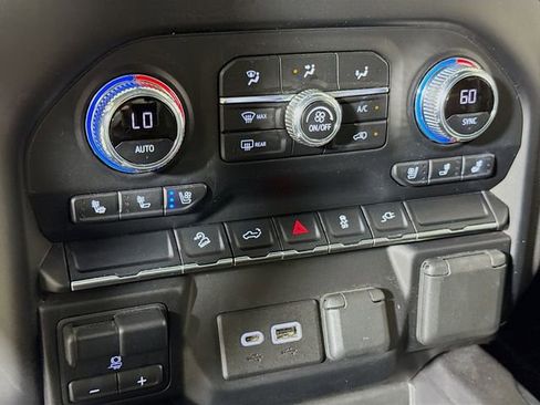 Used 2021 GMC Sierra 1500 AT4 AWD/4WD image 13