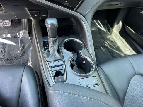 Used 2023 Toyota Camry XSE image 32